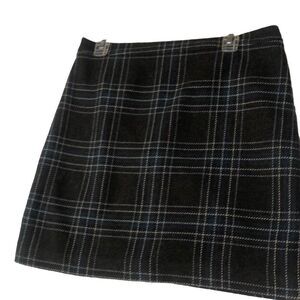 CUTE Wool blend Ann Taylor Loft SHORT PLAID SKIRT size 10